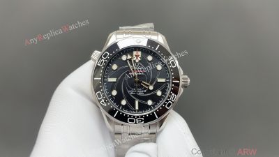 Omega Seamaster 300m 2824 Movement 42mm Black Face SS/Rubber Band Watch